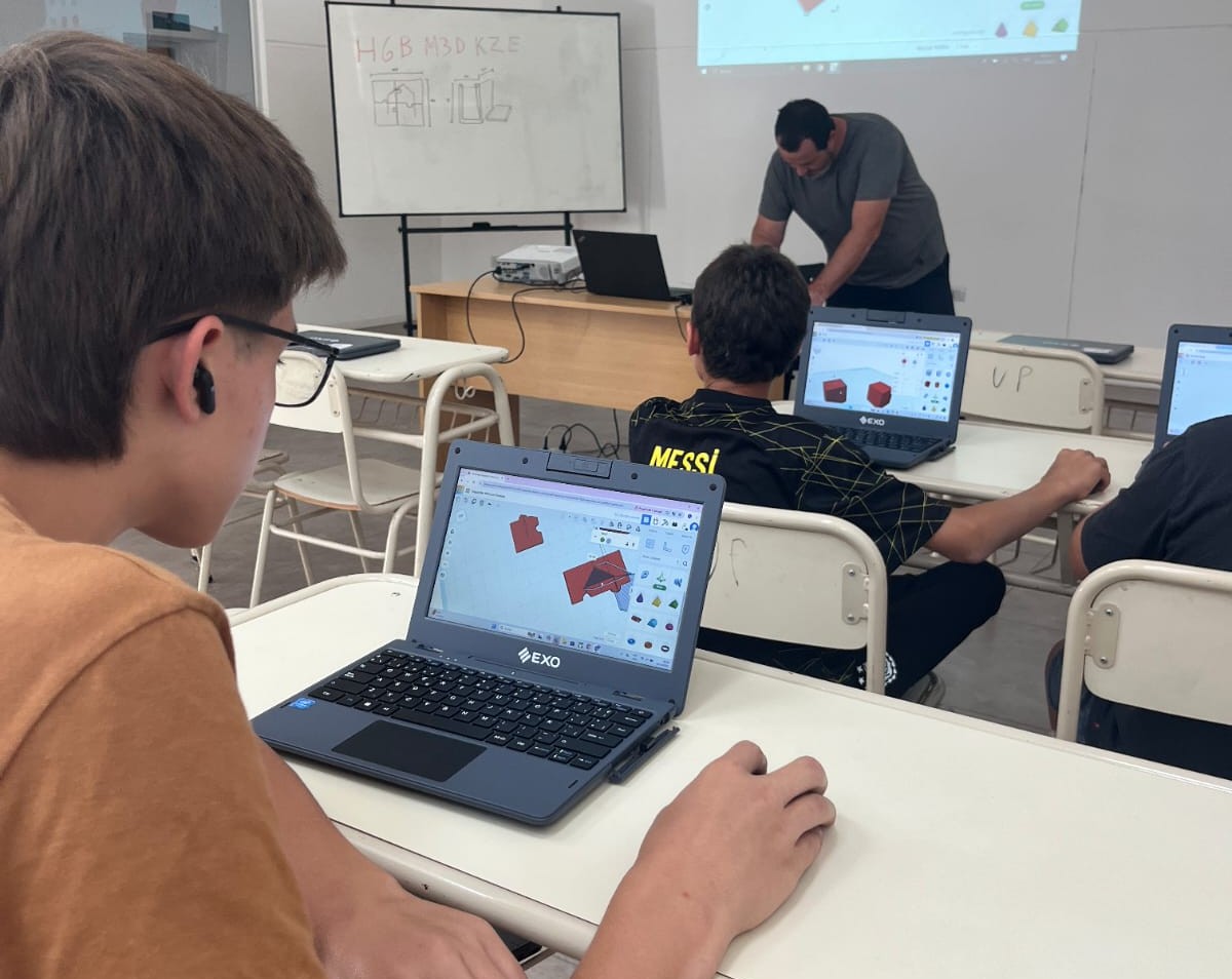 Municipalidad 9 de Julio | AVANZA EL CURSO GRATUITO DE IMPRESIÓN 3D
